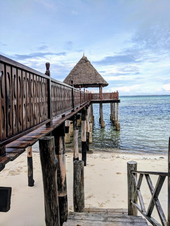 Kena Beach Villas Marumbi Eksteriør bilde